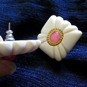 Vintage MOD Earrings ivory and pink square pierced